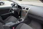 Toyota Avensis 1.8 Sol - 12