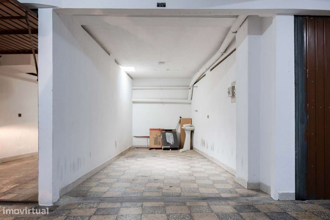 Apartamento T1 com vista mar na primeira linha da praia, ultimo andar-13