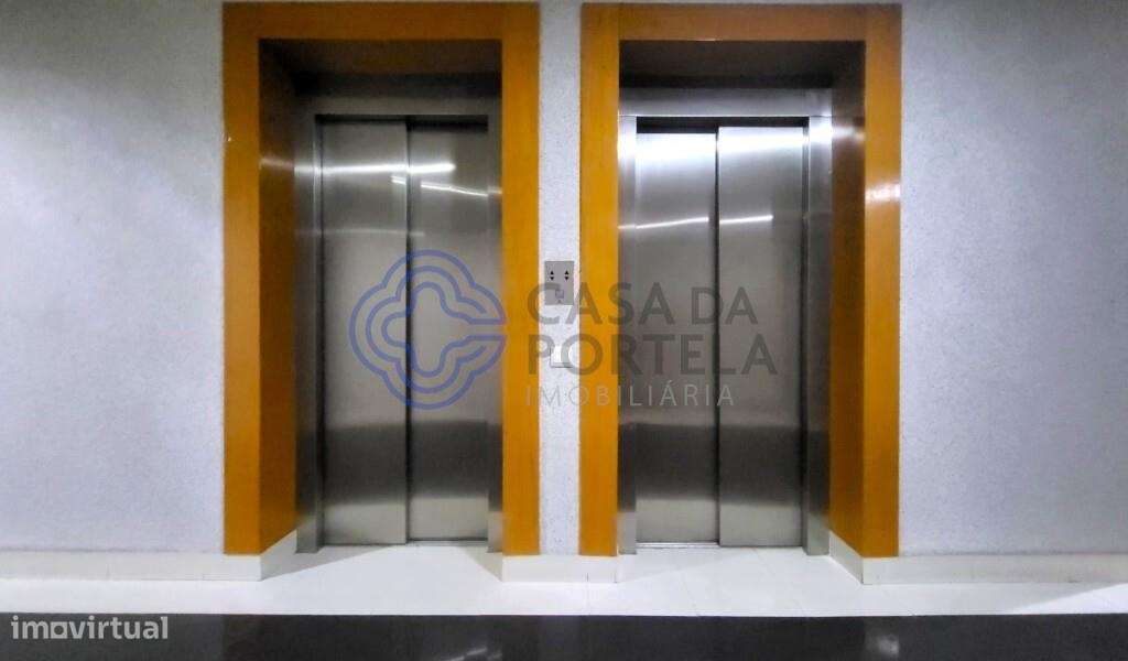 Apartamento T3 junto à praia, em Póvoa de Varzim, para venda.-24
