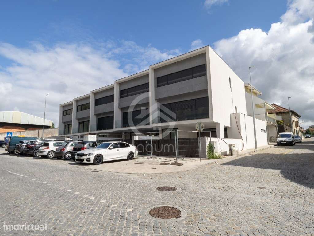 Moradia T3 Nova no Centro de Lousada - Modernidade, Espaço e Conforto-43