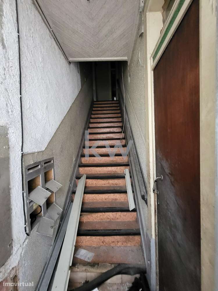 2 Prédios para Investimento | Praça do Comércio | Coimbra - Grande imagem: 4/36