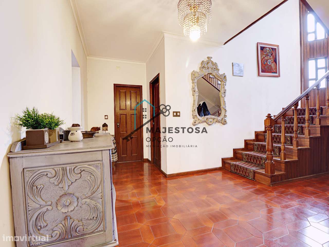 Moradia T5 com Piscina na Rua Padre Cruz, Maximinos-7