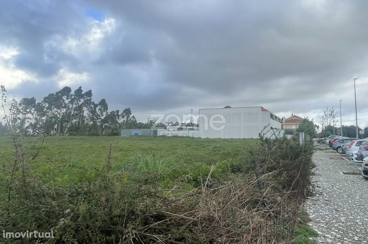 Terreno à venda em Espinho