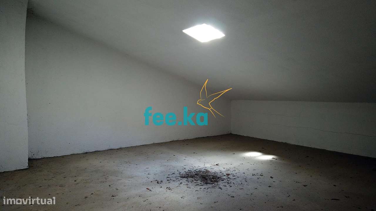 Apartamento T4 com Garagem-26