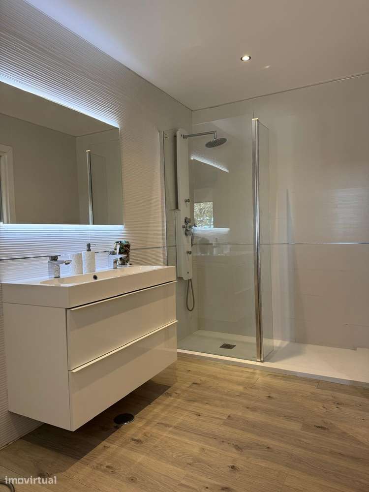 Propriedade com 3 moradias!-20