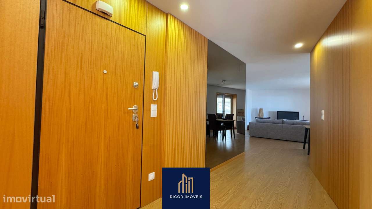 Apartamento T3 - Renovado | Póvoa de Varzim - Centro | Exclusivo-23