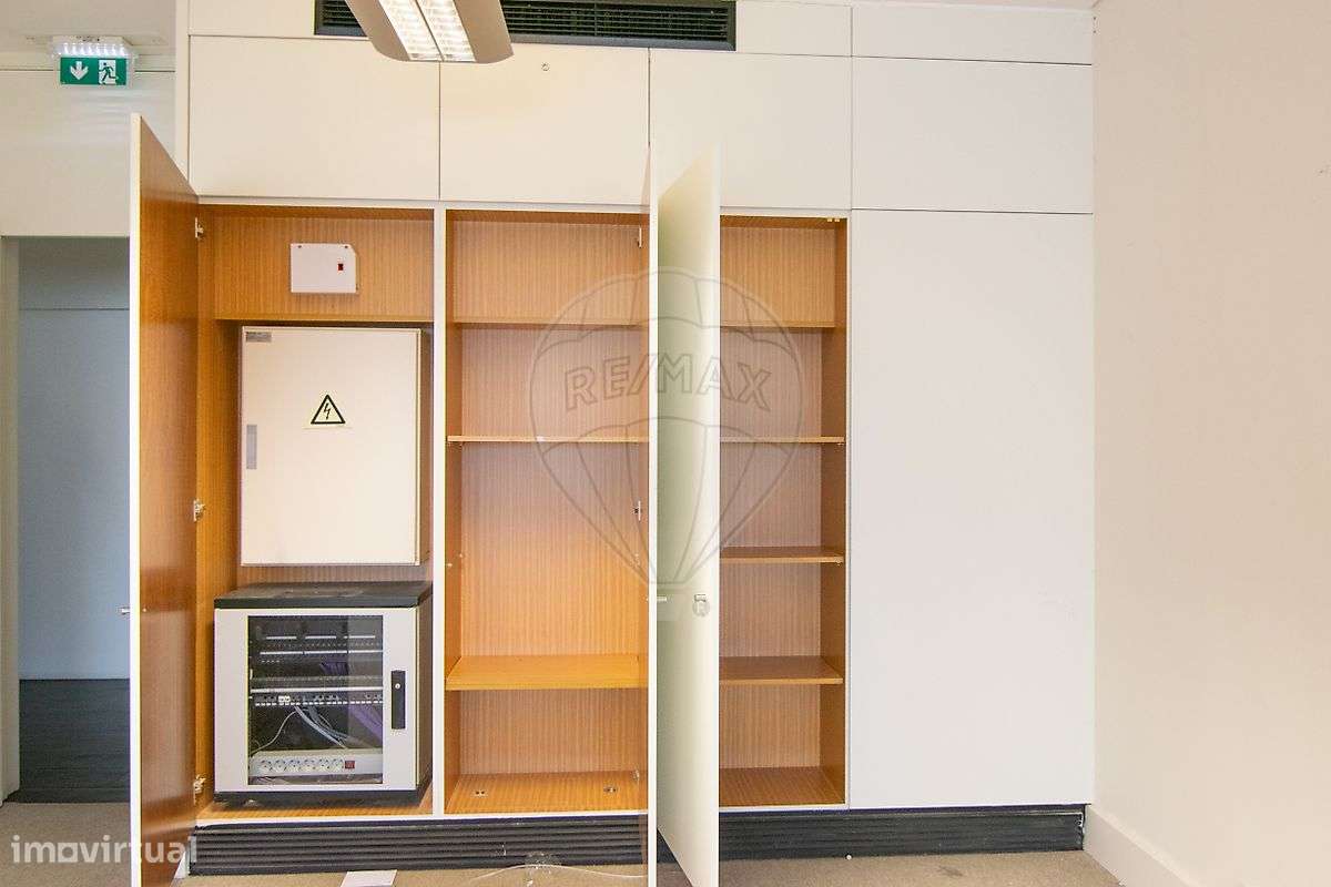 Escritório  para arrendamento - Grande imagem: 4/10