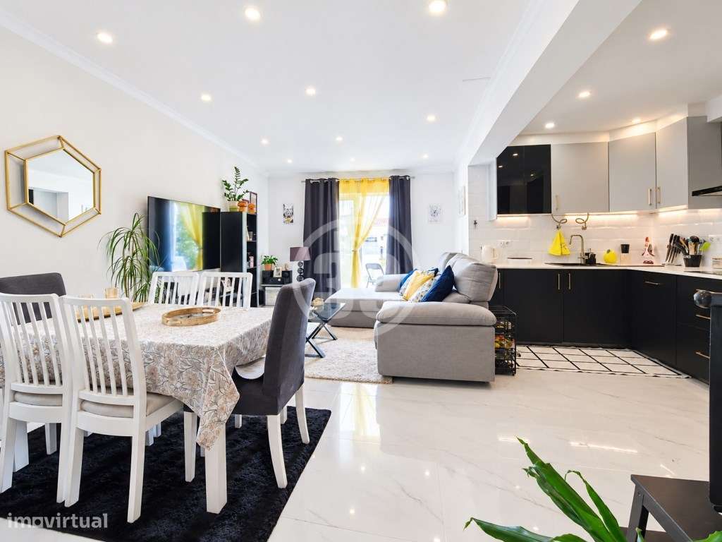 Apartamento renovado com 2 quartos em condomínio fechado | Areias d...-6