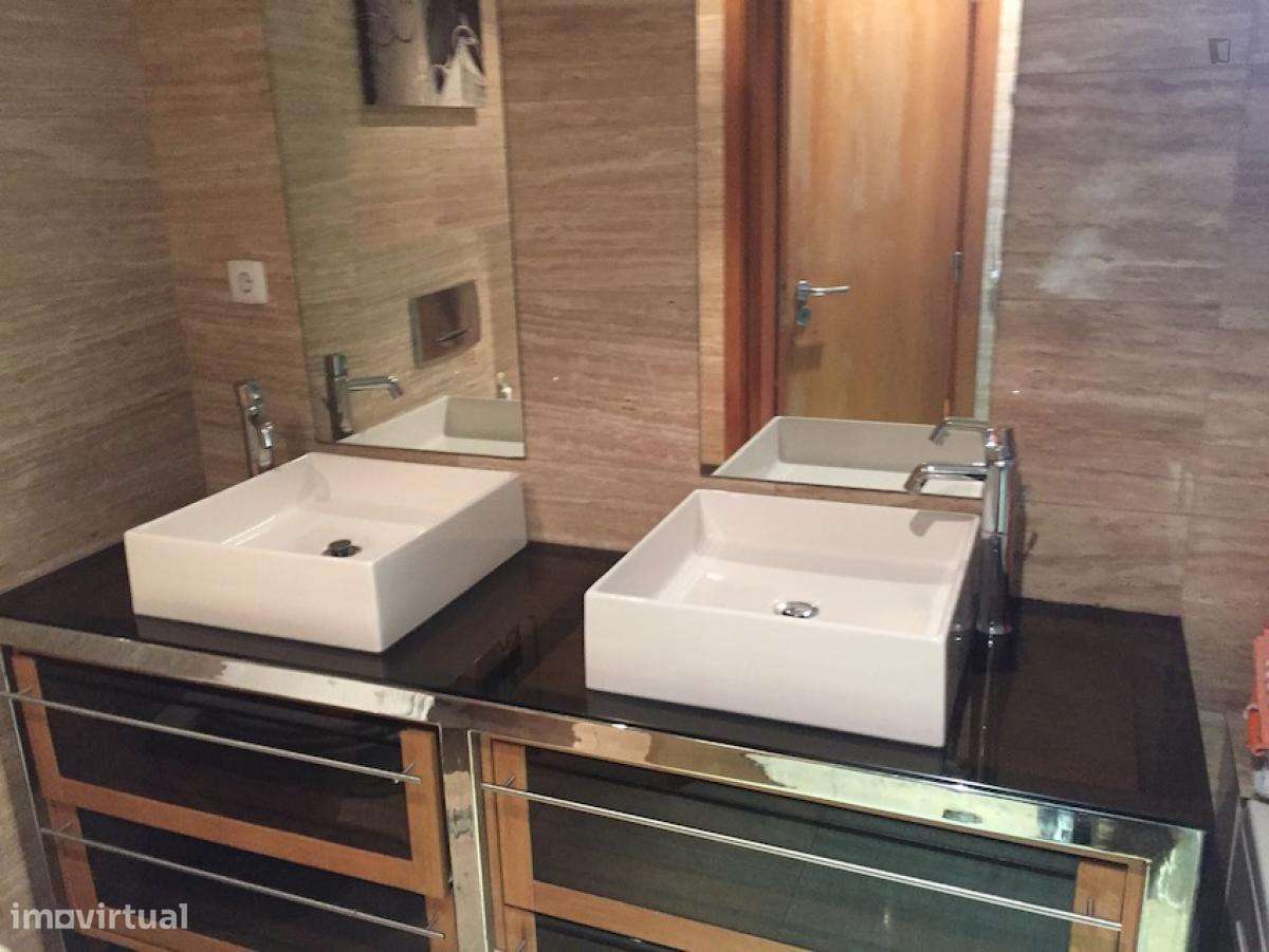 Quarto - localizado em Estoril Lisbon - Grande imagem: 5/11