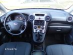 Kia Carens 2.0 CRDi Tour - 9