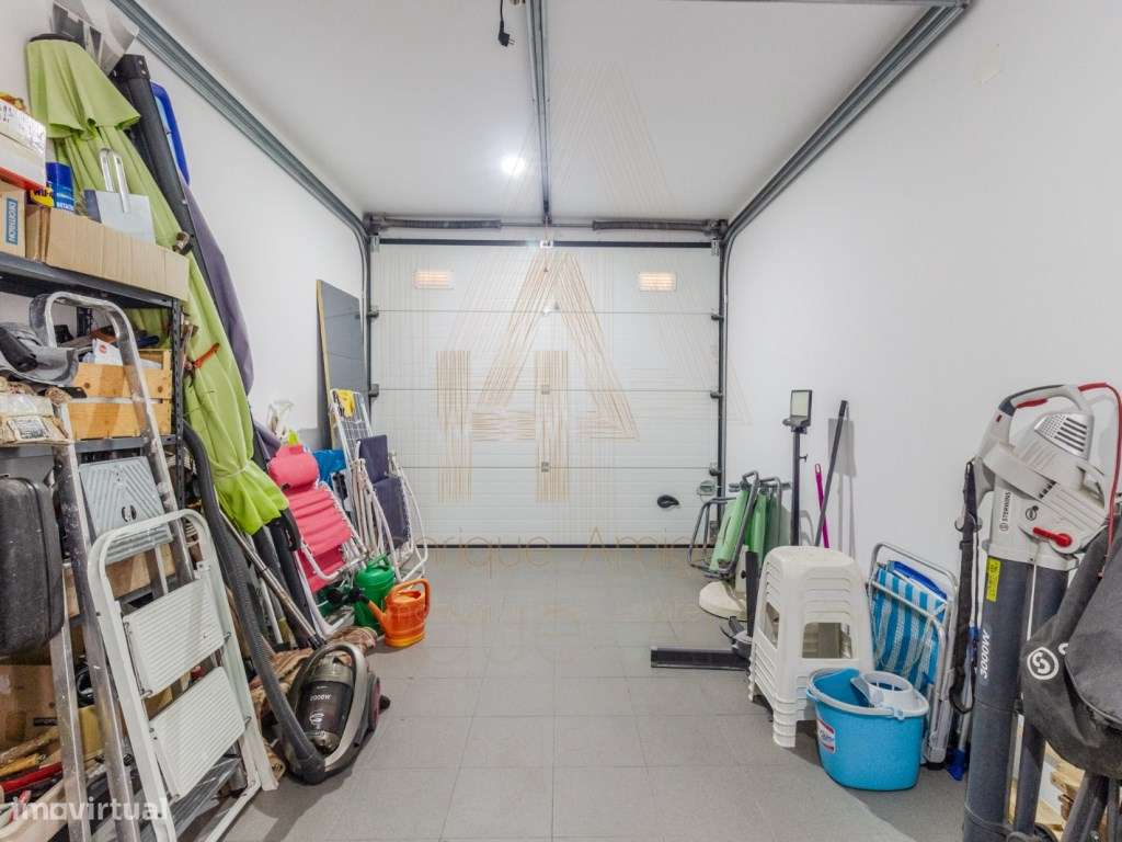 Moradia T4 com piscina em Castelo (Sesimbra)-28