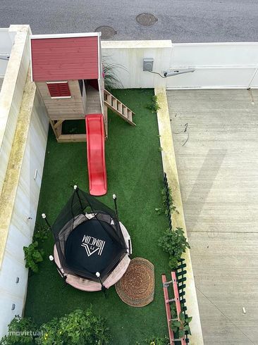 FANTÁSTICA MORADIA RECENTE EM ALGUEIRÃO – CONFORTO, ESPAÇO E QUALID-40