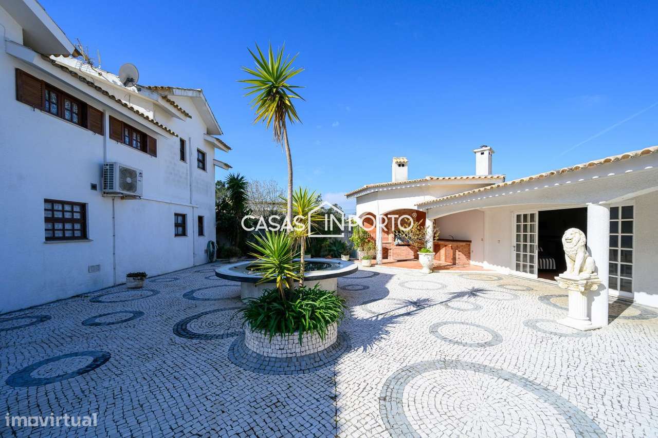 Moradia V5 - Estilo Americano com Piscina e Campo de Ténis – Entre-8