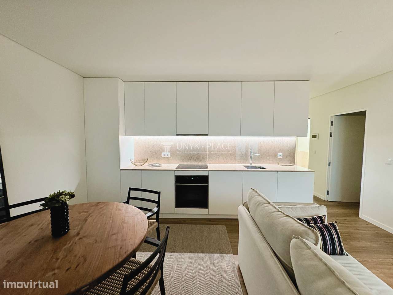 Estúdio moderno com jardim em Alcântara, Lisboa - Grande imagem: 4/26