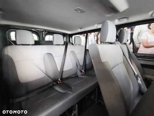 Renault Trafic - 16