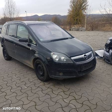 Dezmembrez Opel Zafira B 2006 Monovolum 1.9 CDTI, 88kw, Z19DT, E4 - 2