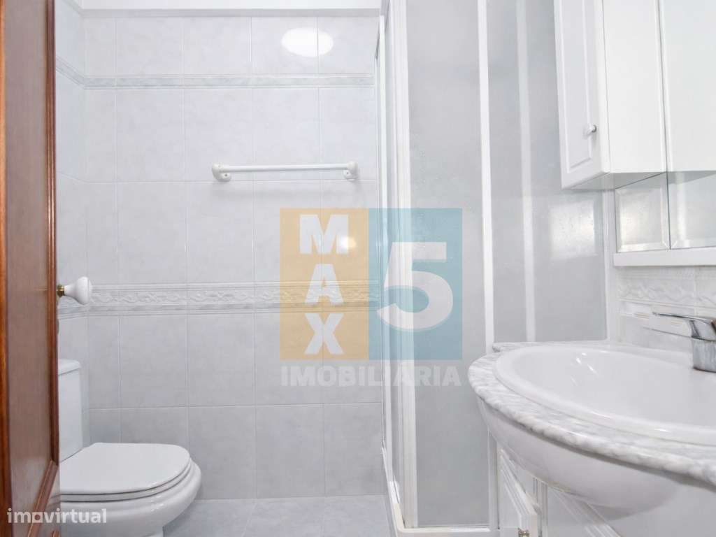 T3 com garagem, varandas e arrecadação - Centro Tomar-18