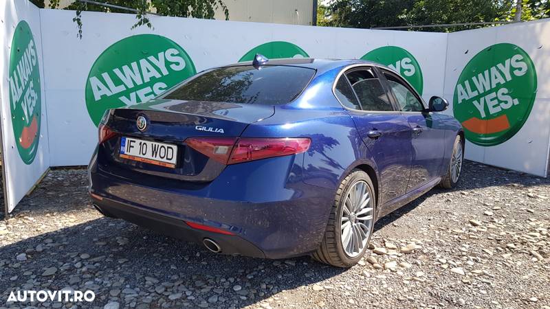 Alfa Romeo Giulia 2.2 JTDM Aut. Super - 3