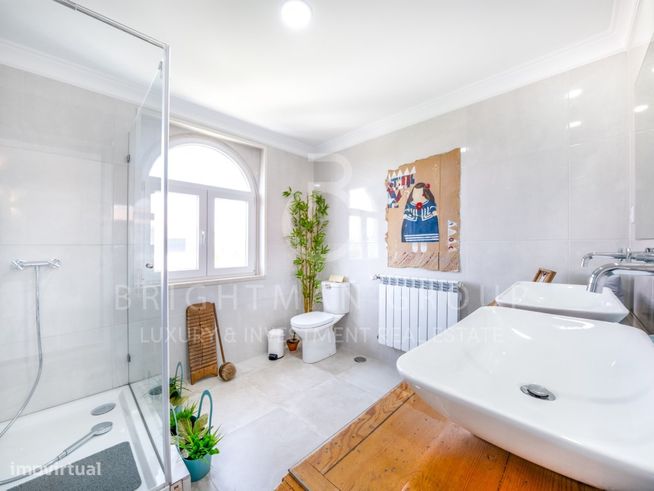 Moradia T4 + 1 com jardim e piscina, em Bicesse, Cascais-35