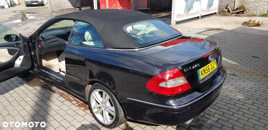 Mercedes-Benz CLK Cabrio 280 7G-TRONIC Avantgarde - 12