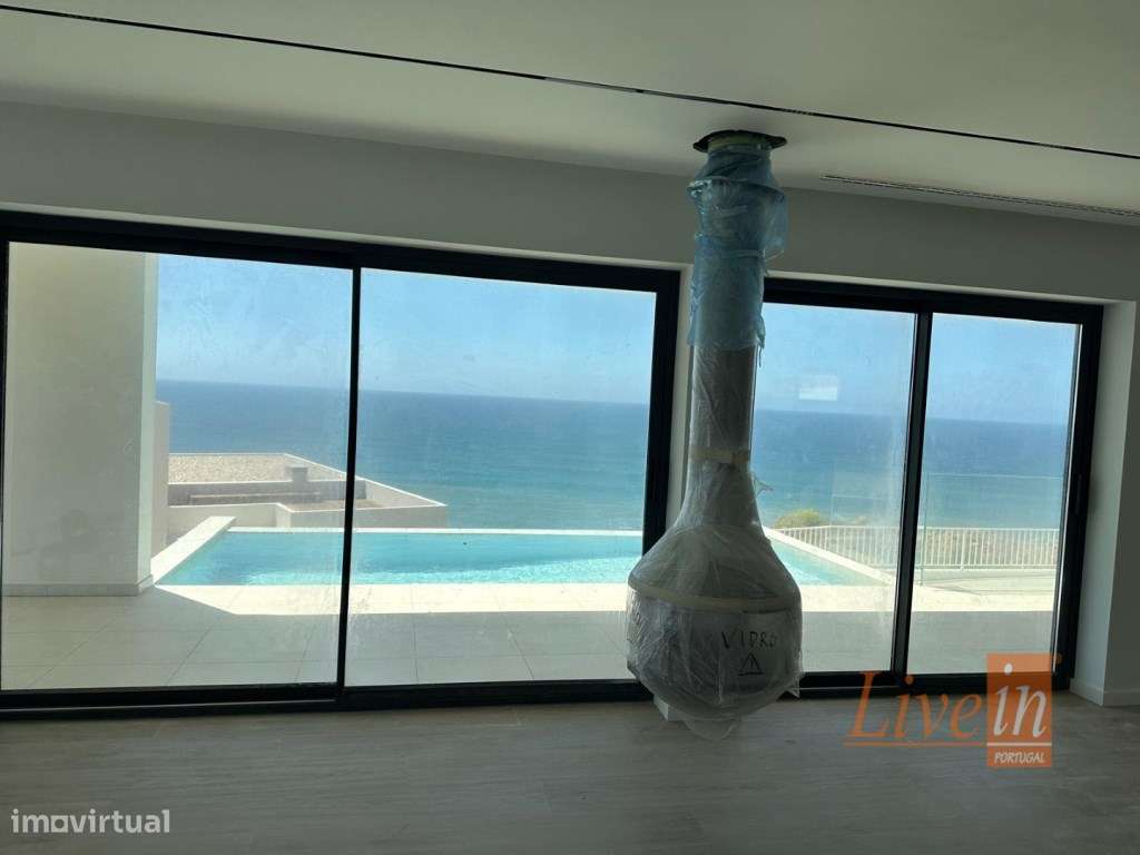 Moradia T3 de Luxo com Vista de Mar em Ribamar-8