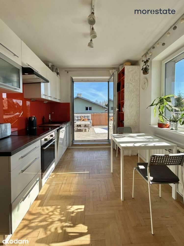 Dom wolnostojący z 3 niezależnymi mieszkaniami-17