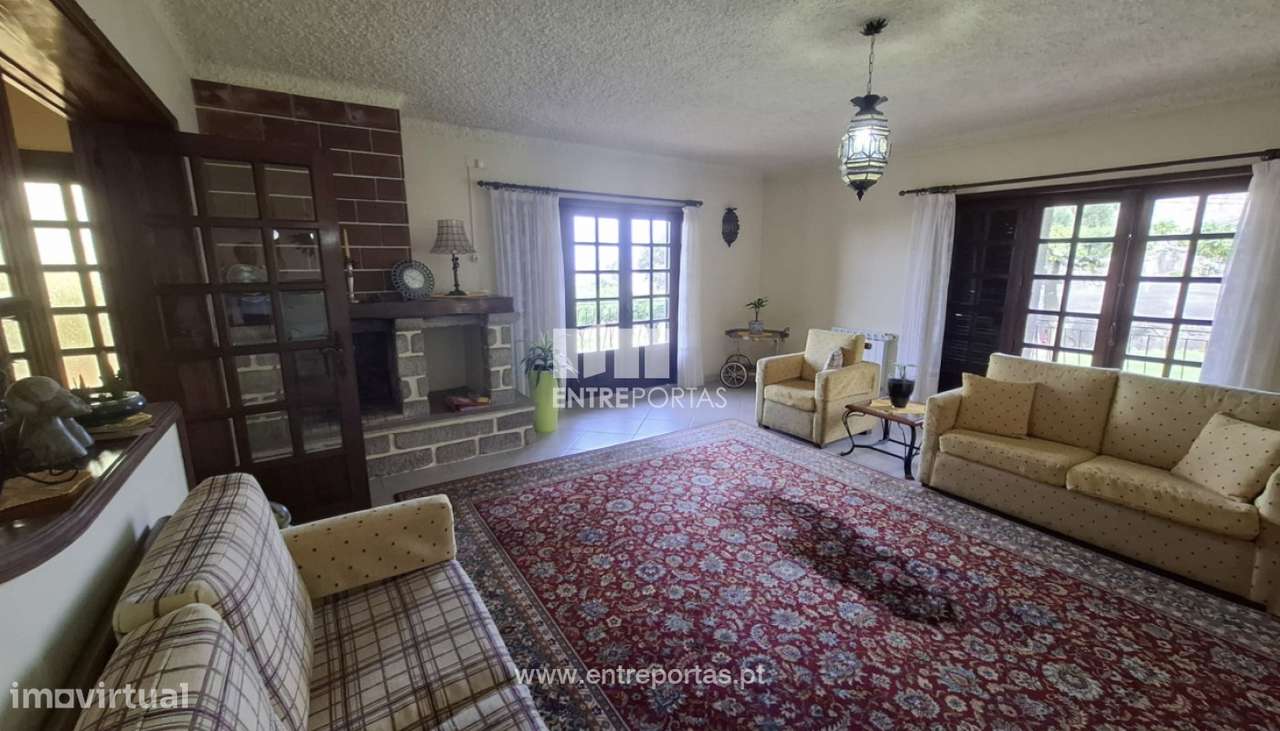 Venda de Moradia V5 individual, com 5530m2 terreno, Terroso, P. Varzim - Grande imagem: 5/33