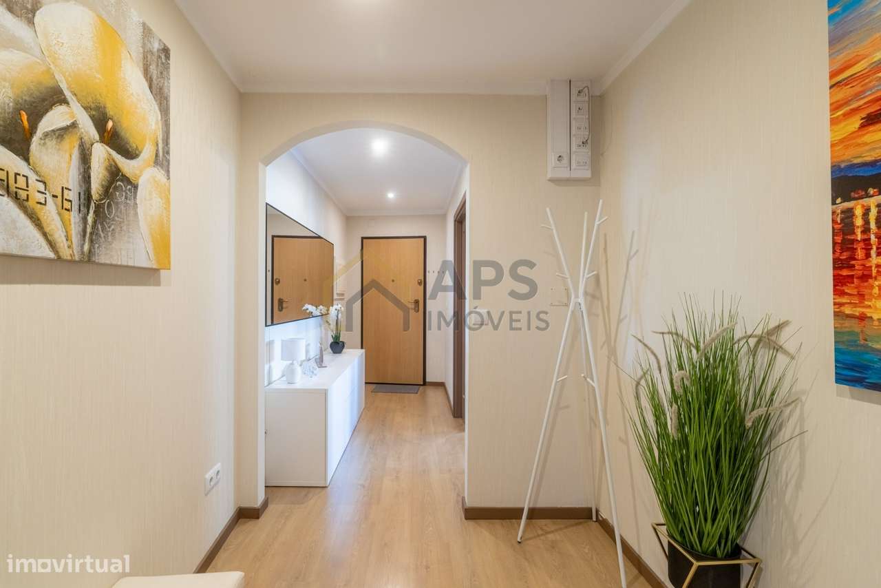T2 c/ garagem, elevador e varanda junto ao Centro de Paços de Ferreira-15