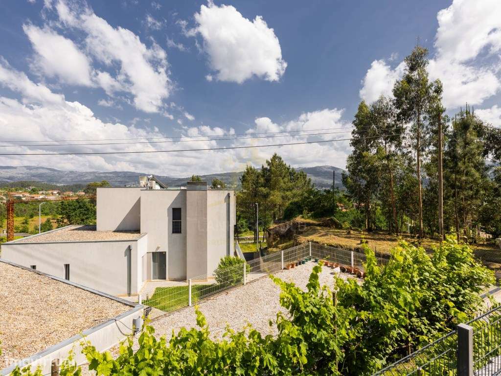 Moradia de Luxo Exclusiva de Arquitetura Moderna-38