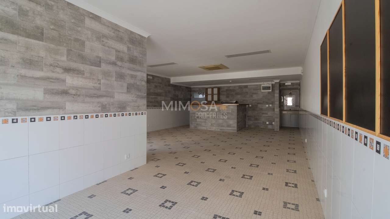 Loja  Venda em Lagos (São Sebastião e Santa Maria),Lagos - Grande imagem: 4/27