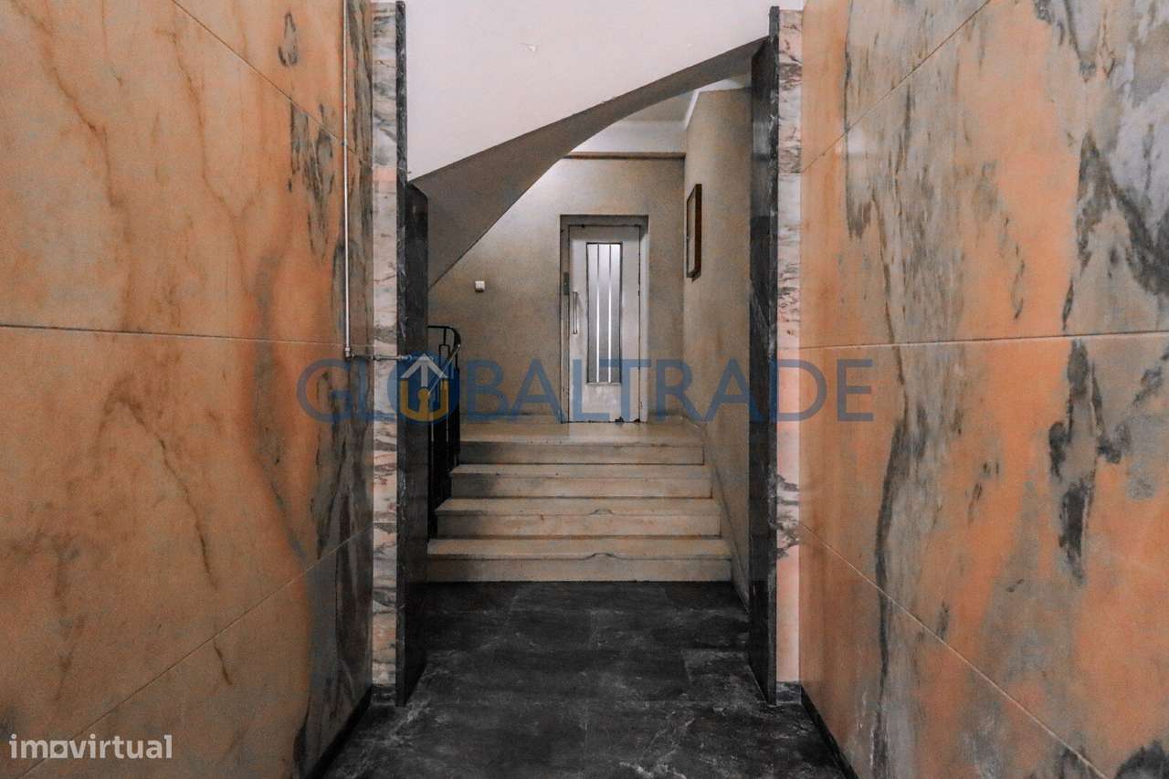 Apartamento T1+1 no coração do Porto-45