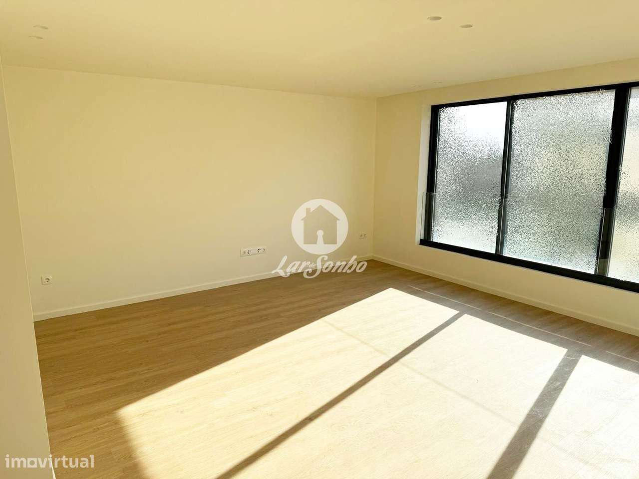 Apartamento T2 Como Novo no Centro da Póvoa de Varzim - Grande imagem: 3/21