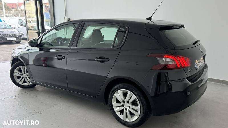 Peugeot 308 1.2 L PureTech Turbo S&S Active - 8