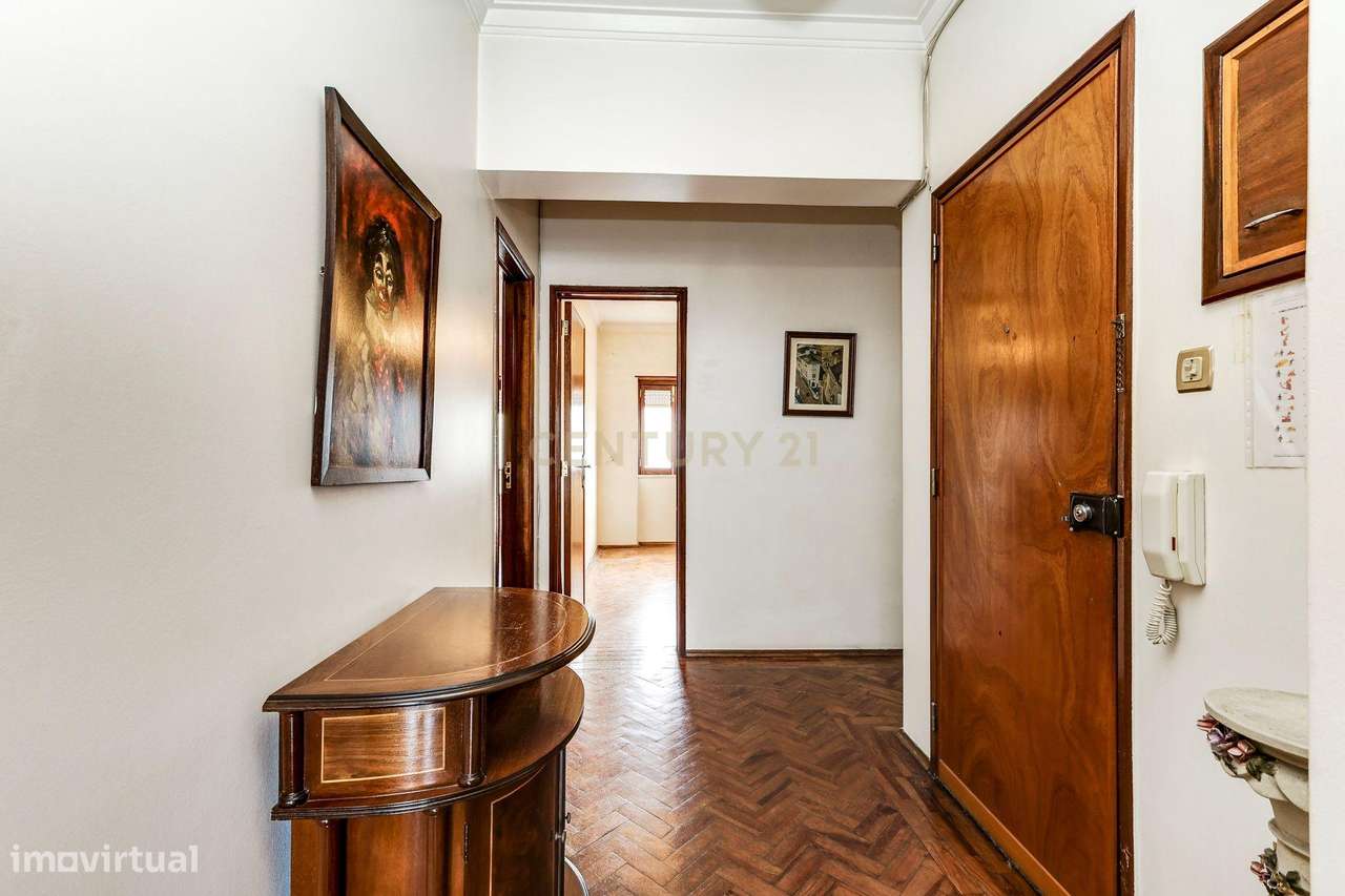 Apartamento T3 com Vista Panorâmica em Almada - Grande imagem: 3/34