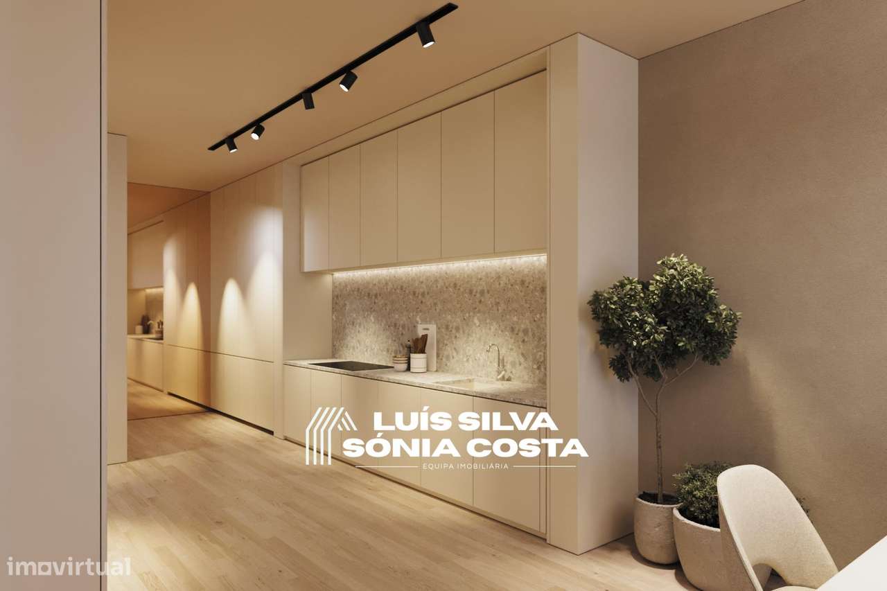 Imóvel com Projeto de Transformação p/ Apartamento T2 – São...-11