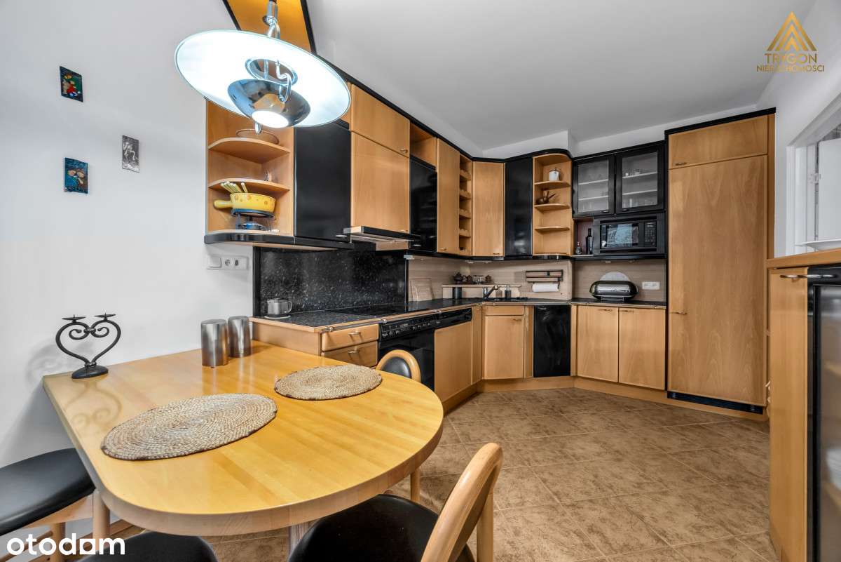 3 pokoje, 2 łazienki, taras, garaż, ochrona, Metro-4