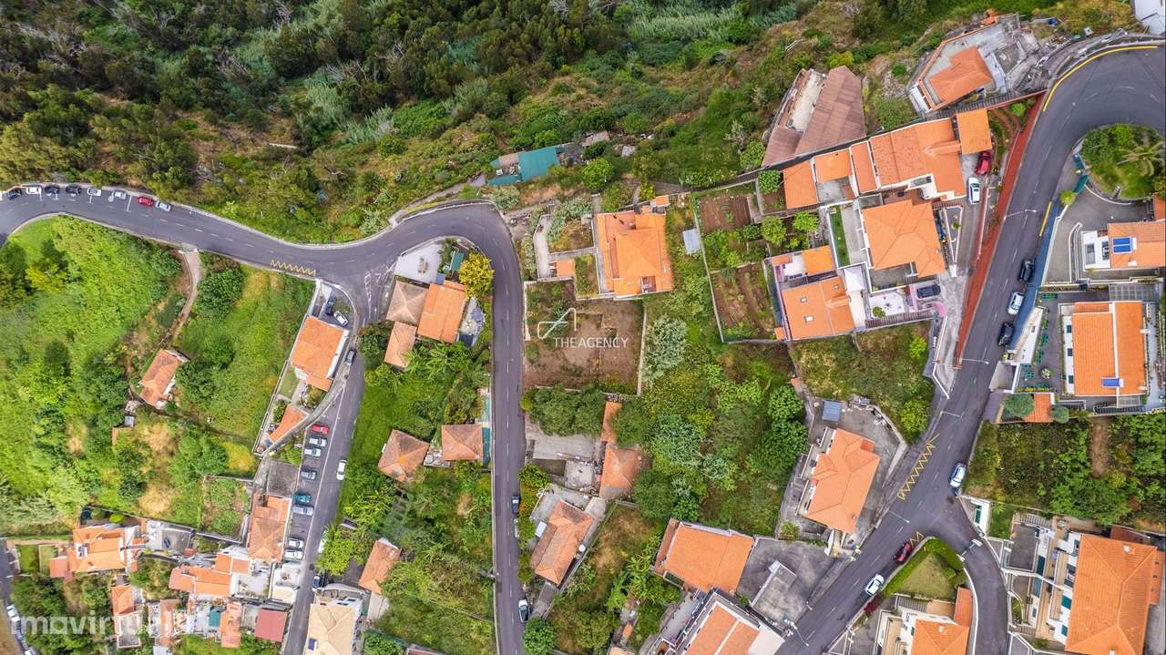Terreno com Projeto Aprovado no Jardim Botânico, Funchal - Grande imagem: 4/20
