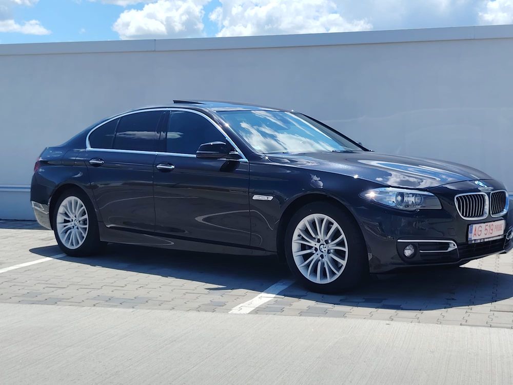 BMW 5 Series F10/F11/F07 [2010 - 2017] 520d xDrive Aut. Luxury Line 2014