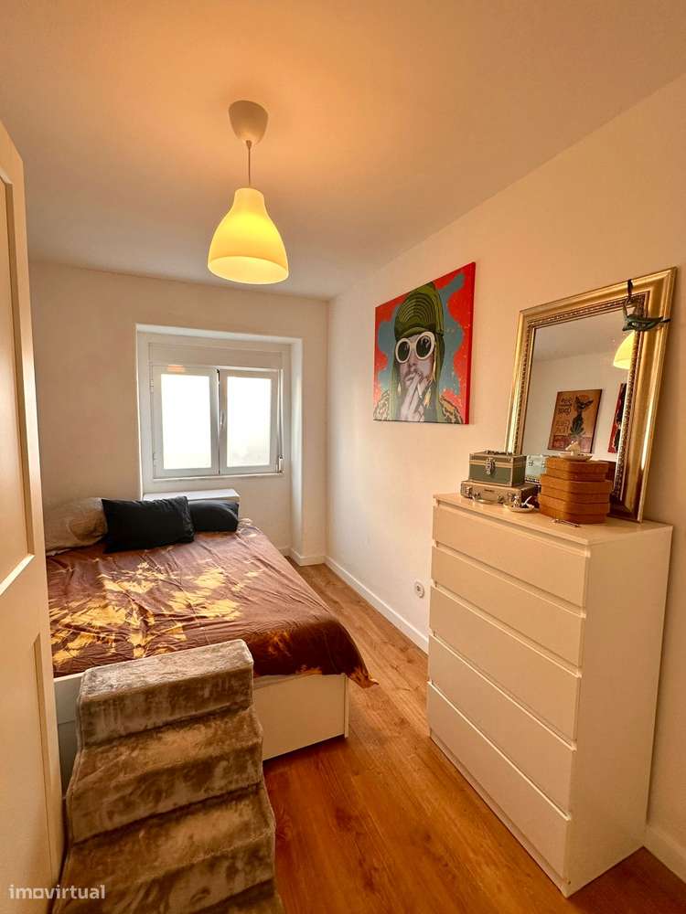 Apartamento T2+1 com pátio privativo no centro de Alverca do Ribatejo-11