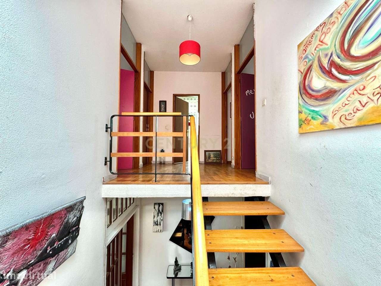 Moradia T4 de 3 Frentes com Logradouro em Ferreiros, Braga - Grande imagem: 4/13