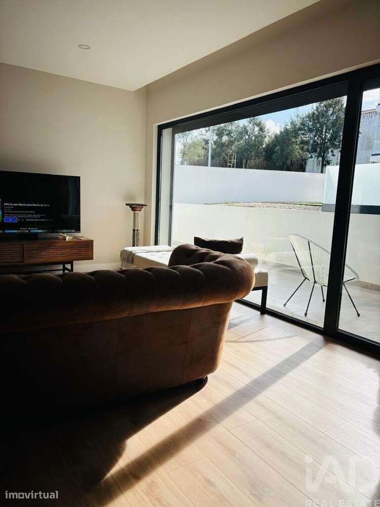 Apartamento T4 em Caldas da Rainha - Nossa Senhora do Pópulo, Coto e S - Grande imagem: 2/30