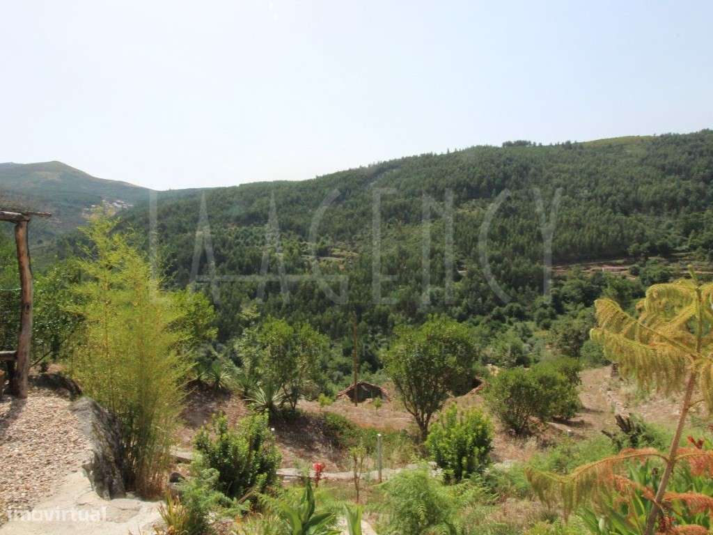 Moradia V3, com piscina e vistas magníficas para a Serra da Estrela... - Grande imagem: 5/43