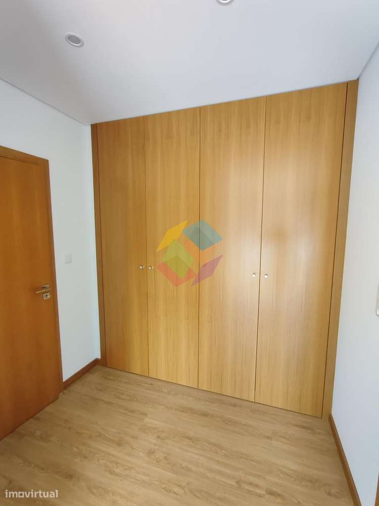 Magnífica Moradia T3 +1 em Stª. Maria da Feira-51