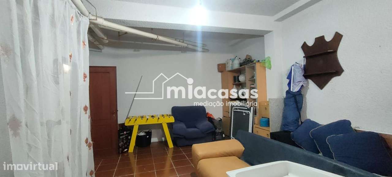 APARTAMENTO T3 DUPLEX - OIÃ-33