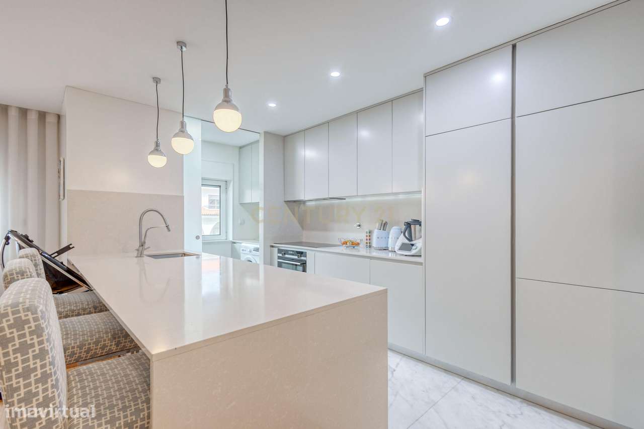 T3 Mobilado com terraço a 200m da Praia de Lavadores - Grande imagem: 5/27