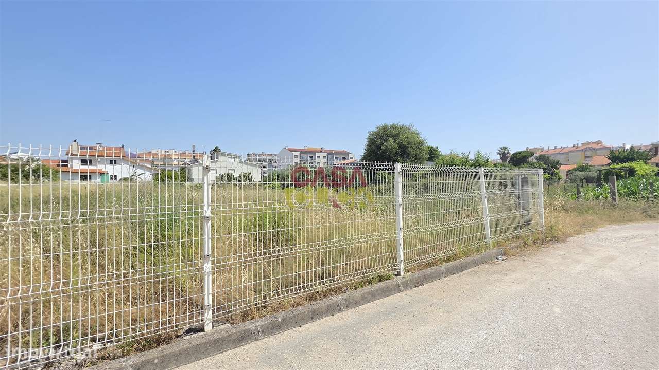 Terreno Para Construção T3 Venda em Nossa Senhora de Fátima,Entroncame-28