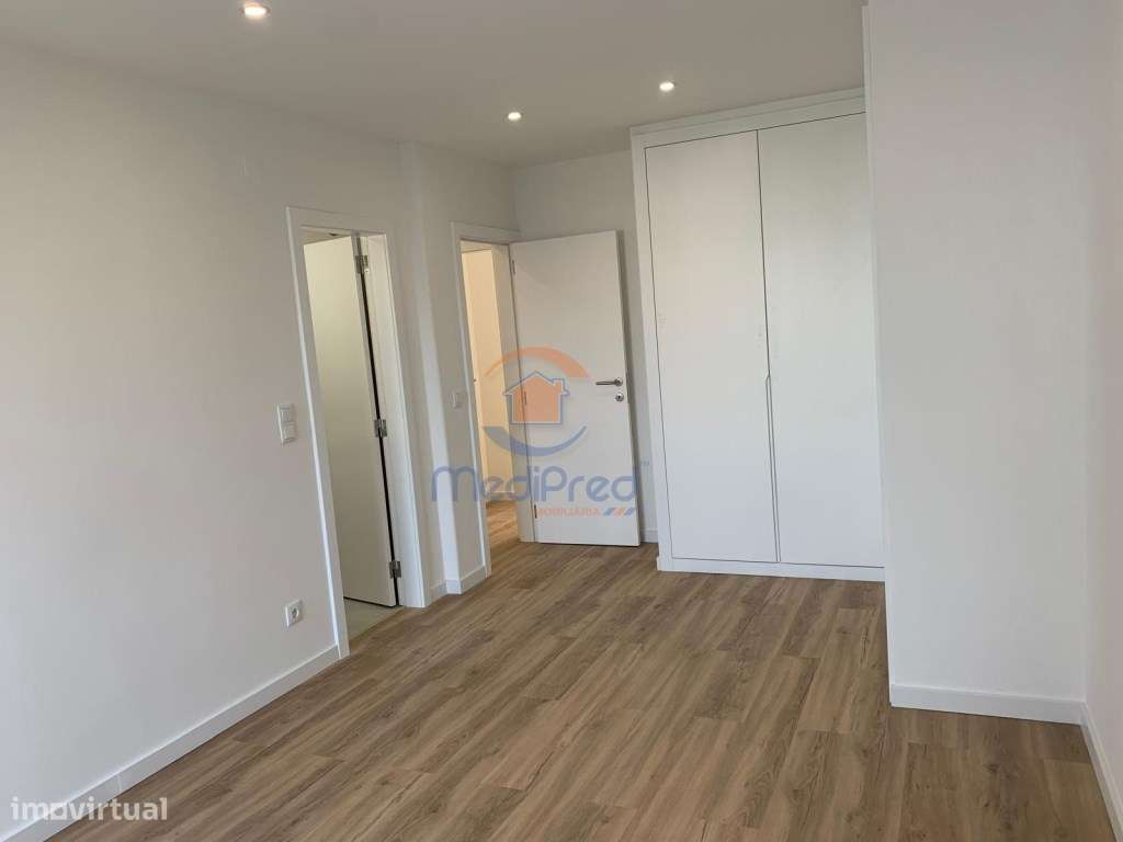 Apartamento T3 totalmente remodelado | Amadora-37