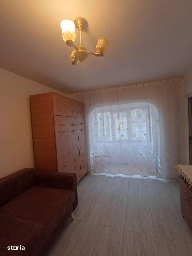 De inchiriat garsoniera etajul 1 mobilata și utilata Pret 1.000 lei - Imagine principală: 5/7