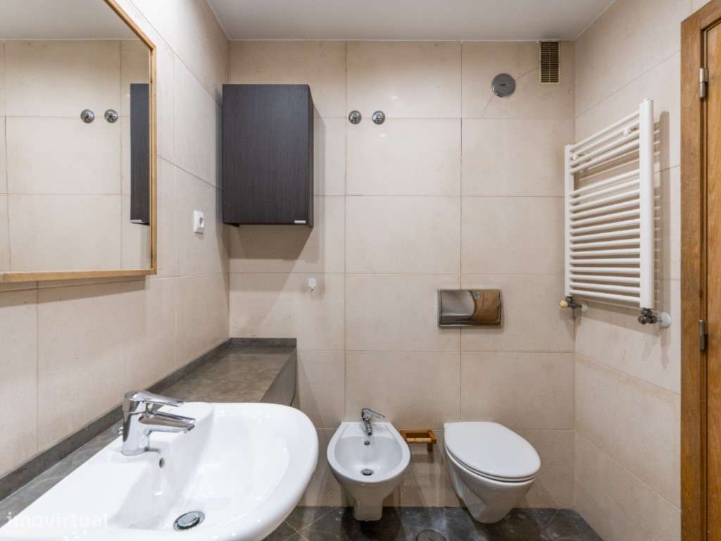 T3 com garagem e varanda com 23m2 - Colinas do Cruzeiro, Odivelas-21