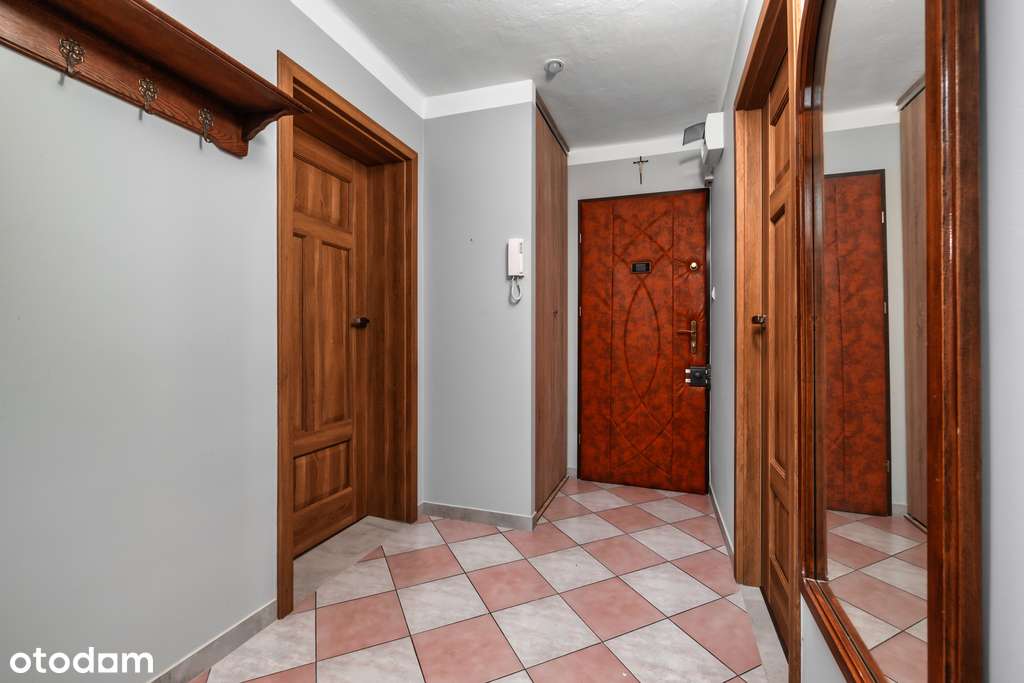 Przestronne 3 pokoje, 74.5 m² – po remoncie !-11